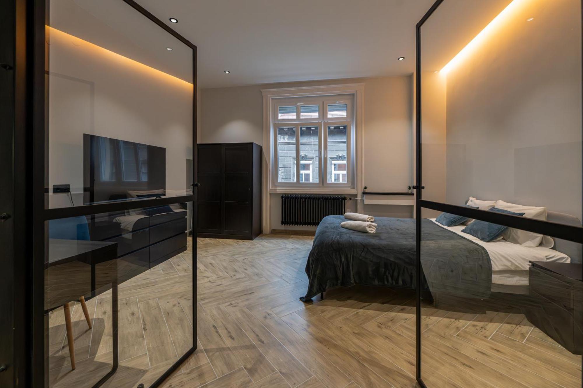 Citycenter Luxe Suite Budapest Esterno foto
