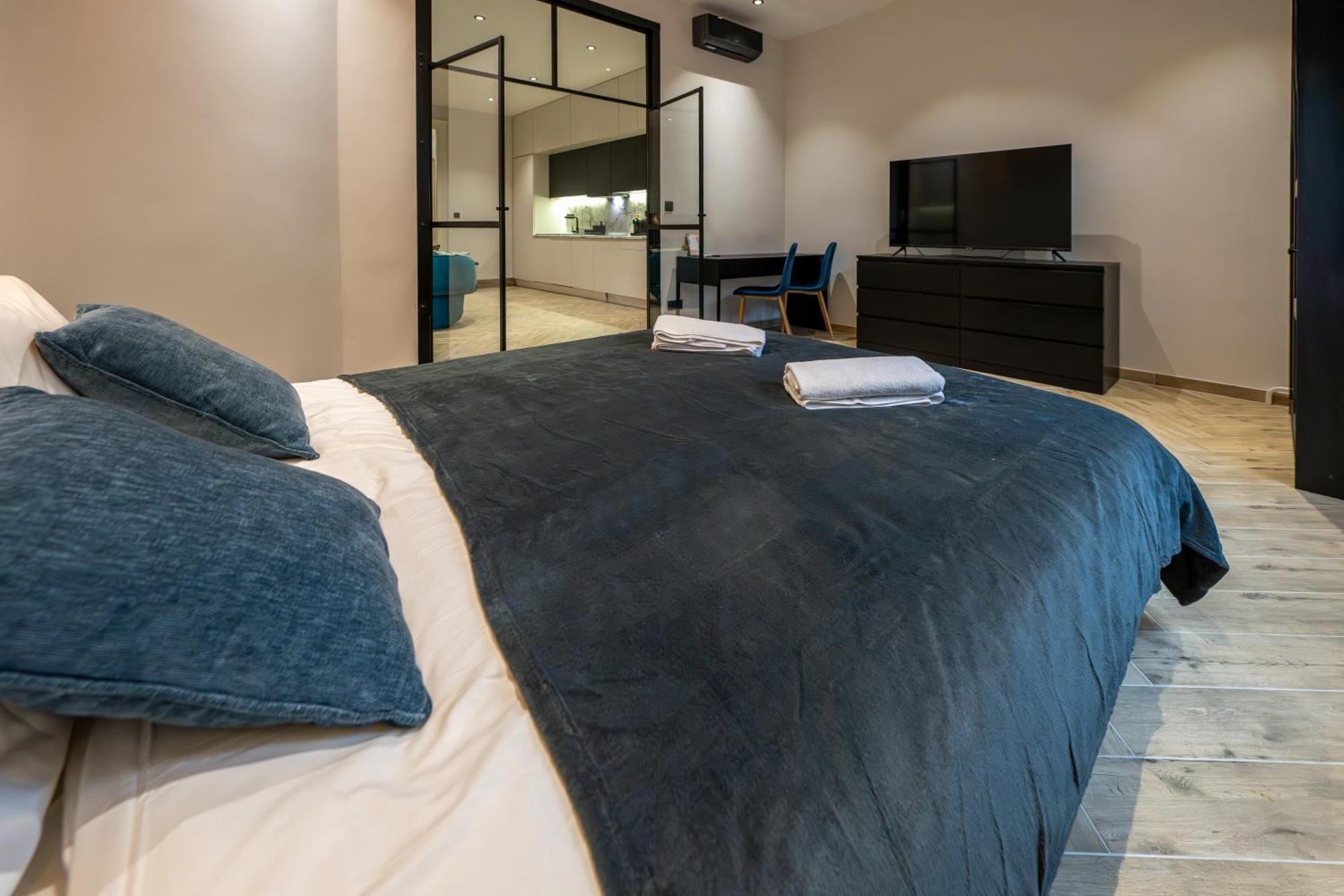 Citycenter Luxe Suite Budapest Esterno foto